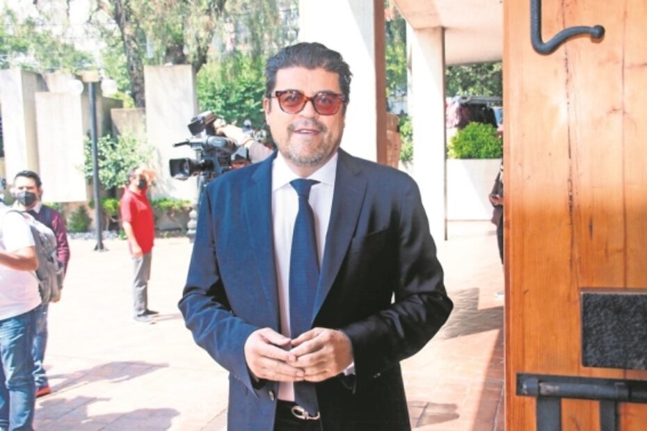 Famosos celebran con juegos, trabajo y viajes