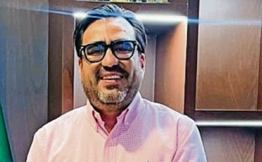 Presidente municipal de Culiacán con licencia. Reportó ingresos por 677 mil 145 pesos por su salario como edil. Además, informó ser dueño de una casa que compró en 2015 con un valor de 545 mil 247 pesos, así como ser propietario de tres cuentas bancarias, de las cuales no dio a conocer los montos. Foto: Archivo