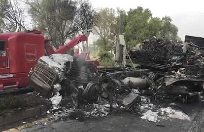 Choque en Lechería-Texcoco deja dos decesos