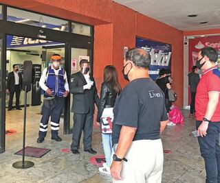 Por apellido, entrada a plazas en Coacalco