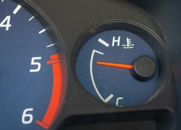 Cuál es la temperatura ideal del auto para que no se sobrecaliente