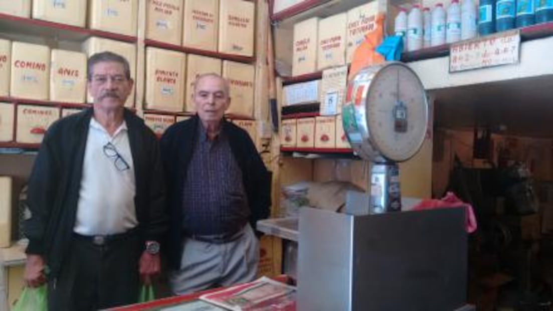 “A las hijas ya nadie les enseña a preparar mole”