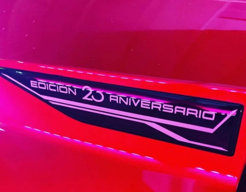 SEAT festeja 20 años en México con edición especial del Ibiza FR