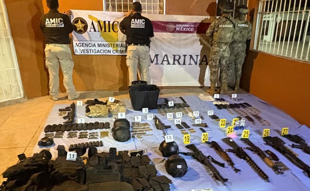 Aseguran 10 armas de fuego, droga y equipo táctico tras cateo de domicilio en Guaymas (25/05/2025). Foto: Especial
