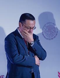 Germán Martínez rechaza ruptura con AMLO; regresa hoy al Senado