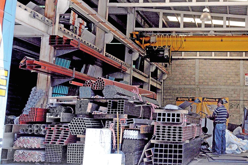 De enero a mayo de 2015, la producción de acero en México disminuyó 4.8% con respecto al mismo periodo del año pasado, con una producción de 7.70 millones de toneladas. Foto: ARCHIVO EL UNIVERSAL