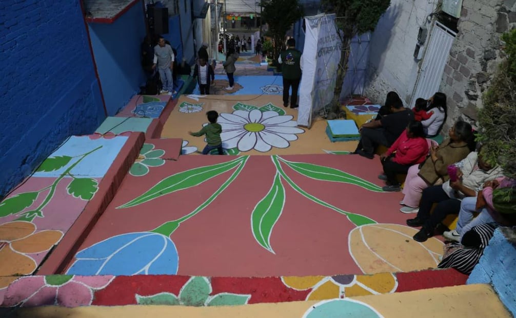 Ecatepec proyecta pintar 3 mil fachadas en San Andrés de la Cañada; buscan mejorar la imagen urbana.
Foto: Especial.