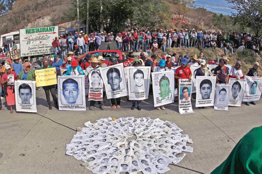 El estudio está terminado y las muestras de ADN de las familias de los estudiantes serán devueltas a la PGR (ARCHIVO EL UNIVERSAL)