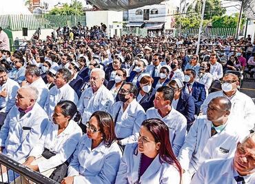 Gobierno asume costo hasta por revalidarles sus estudios