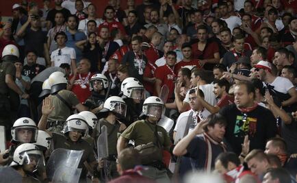 Bayern protesta ante UEFA por agresión a hinchas