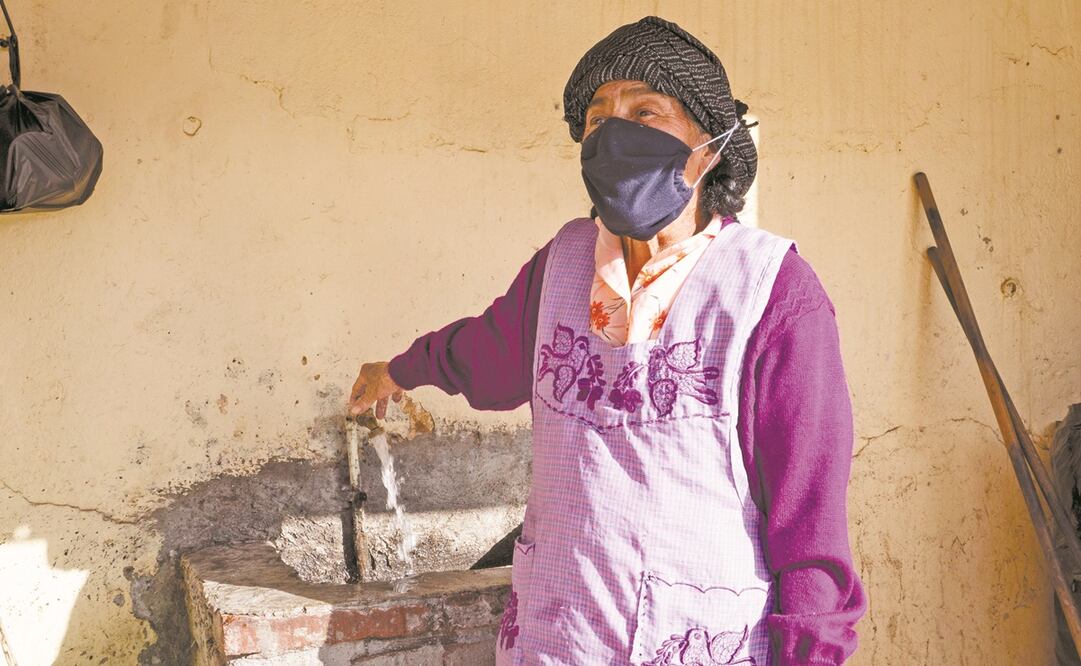 San Pedro y San Pablo Ayutla padecían la falta de agua potable desde hace tres años y seis meses, lo que afectaba directamente a unas 3 mil personas, quienes demandaban se les devolviera su manantial. Fotos: Mario Arturo Martínez. EL UNIVERSAL