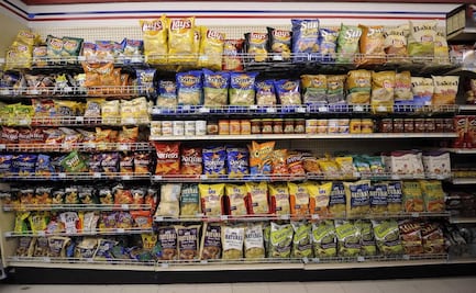 ¿Qué alimentos contienen grasas trans reguladas en México, según el DOF?