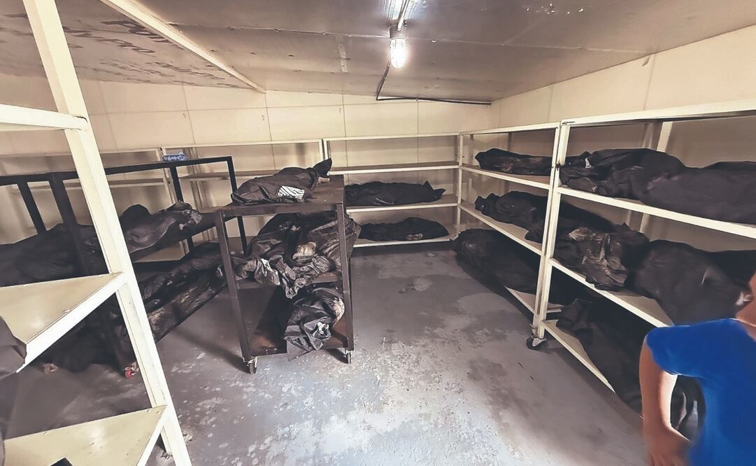 Este jueves dos cuerpos más serían entregados a sus familiares, mientras 181 cadáveres fueron rehidratados para obtener la huella dactilar. Foto Especial