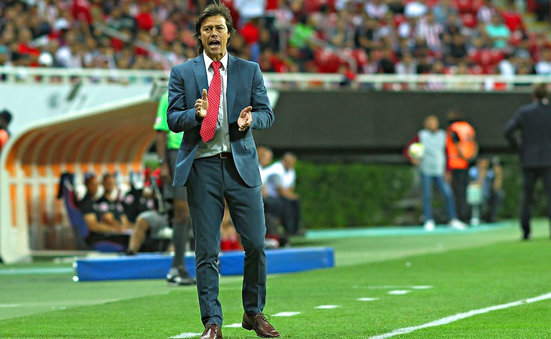 Matías Almeyda dirigiendo a Chivas - FOTO: Imago7