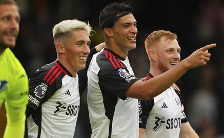 Raúl Jiménez debutó como titular en el triunfo del Fulham