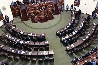 Balconearán a los diputados faltistas