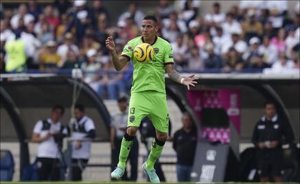 Rinden homenaje al Puma Chávez con un minuto de aplausos en el Atlas vs Pumas