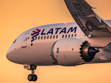 LATAM anuncia nuevas cancelaciones por huelga de pilotos para la próxima semana