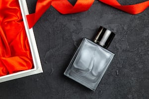 Perfumes elegantes para regalar el Día del Padre