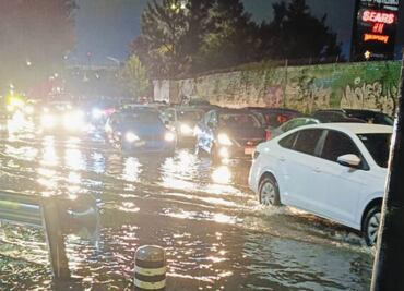 Fuertes lluvias de este 16 de septiembre causan encharcamientos en varias colonias de Iztapalapa y Tláhuac
