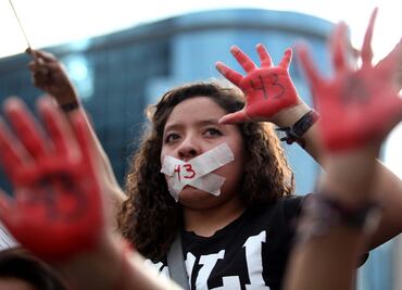 A mural in Chicago to honor the 43 students from Ayotzinapa