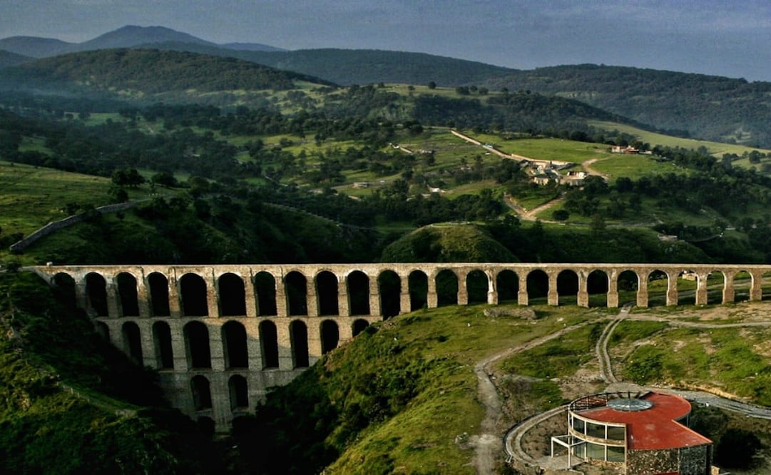 Arcos del Sitio, cerca del Pueblo Mágico de Tepotzotlán. Foto: Sectur Estado de México