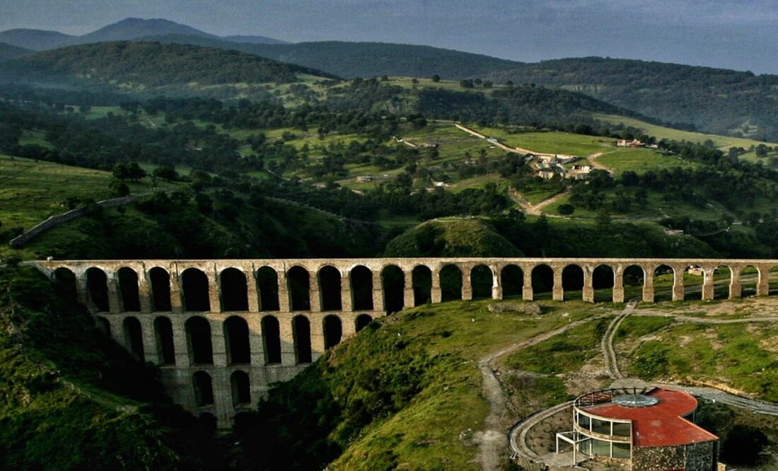 Arcos del Sitio, cerca del Pueblo Mágico de Tepotzotlán. Foto: Sectur Estado de México