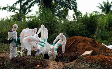 Suben a 18 los casos confirmados de ébola en Uganda; suman cinco muertos