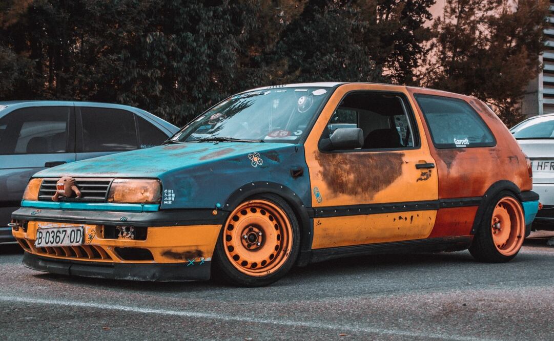 Toma precauciones si quieres vender un auto usado por Facebook. Foto: Unsplash