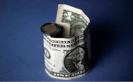 Mexican peso hits 4-month low ahead of NAFTA talks