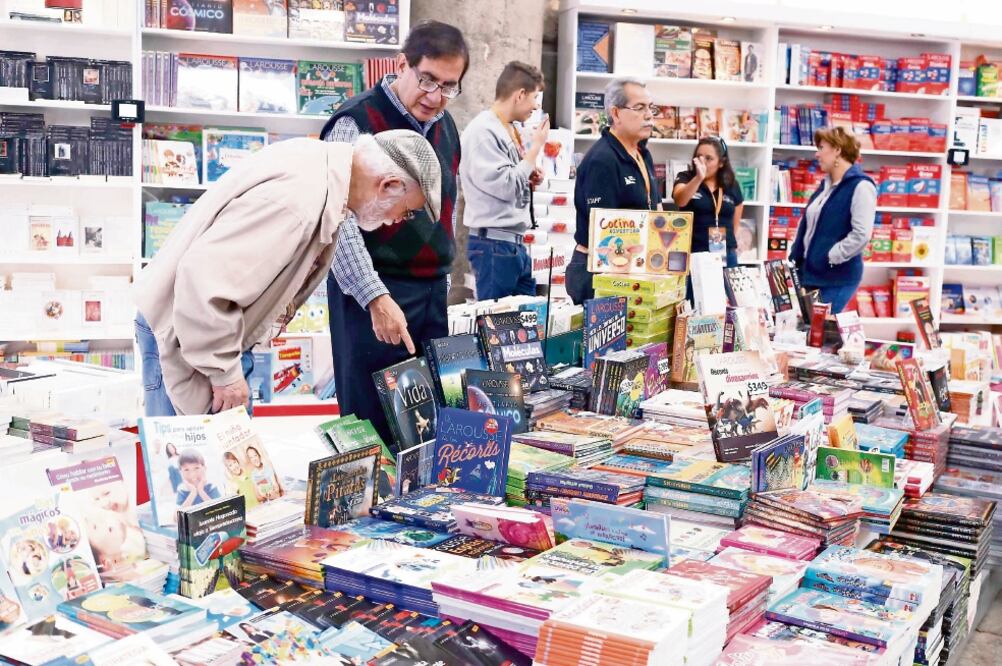 Este año, la Feria felicitó a los cinco stands que “resaltaron por su belleza y por la calidad del material ofrecido”. (AGUSTÍN SALINAS. EL UNIVERSAL)