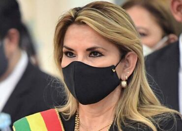 Presidenta interina de Bolivia se retira de la próxima contienda presidencial