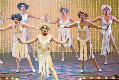 Abrirán de nuevo en la ciudad "La jaula de las locas" y volverán las sorpresas