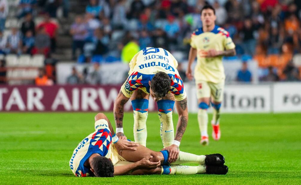 Apenas al minuto 3, Sebastián Cáceres salió lesionado. Foto: Imago7