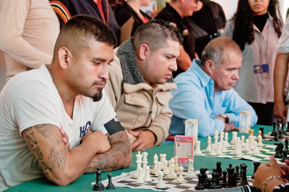 Para avanzar en la estrategia de reinserción social de los internos federales, personal de los distintos Ceferesos del país se capacita con especialistas en ajedrez y pedagogía (ARCHIVO EL UNIVERSAL)