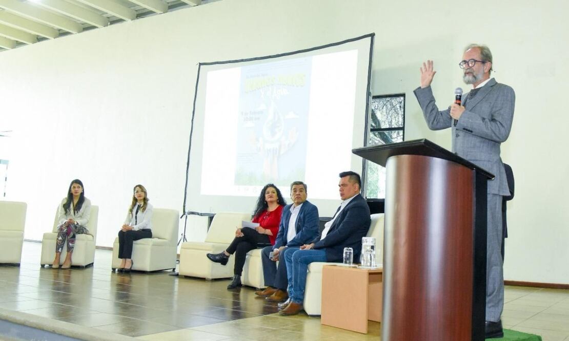 Es necesario cambiar el modelo de extracción actual de agua y promover una alfabetización hídrica, afirmó el Secretario del Agua del Edomex, Pedro Moctezuma. Foto: Especial