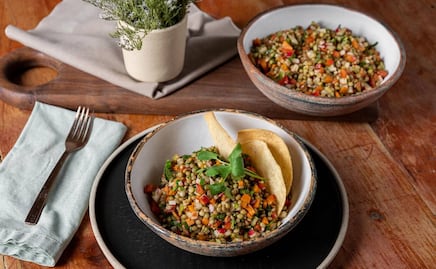 Prepara esta ensalada fría de lentejas con curry y cilantro