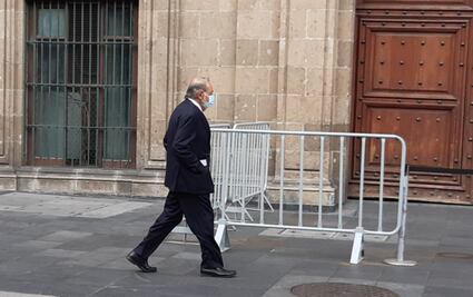 Regresa Carlos Slim a Palacio Nacional para encuentro con AMLO