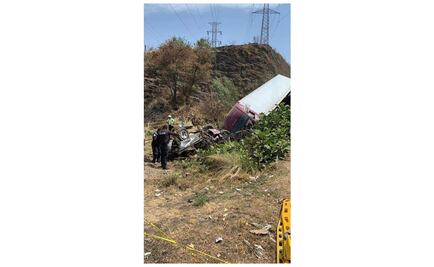 Vuelca tráiler en la Chamapa-Lechería; hay al menos 6 muertos