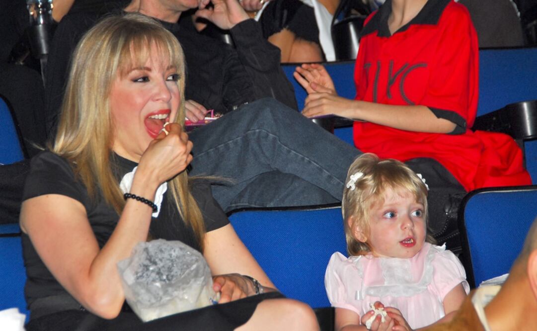Edith Gonzáles y su hija Constanza. Foto: Archivo