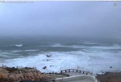 Suspenden operaciones aeropuertos de BCS por Lidia