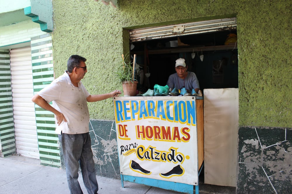 Adiós a los artesanos de zapatos a la medida