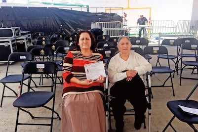 La impulsaron sus nietos a ir a la escuela