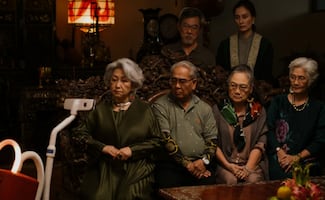 ¿Qué ver?: "Un fantasma útil", comedia tailandesa con crítica social 