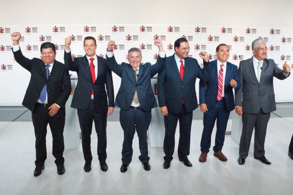 En el tema de la educación, Murat Hinojosa dijo que de llegar al gobierno construirá la nueva reforma educativa con los maestros y padres, mientras que Estefan Garfias ofreció también echarla a andar con diálogo abierto con el magisterio (EDWIN HERNANDEZ)