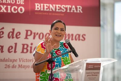 Ariadna Montiel muestra acuerdo con el que AMLO creó pensión para adultos mayores en 2001