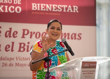 Ariadna Montiel muestra acuerdo con el que AMLO creó pensión para adultos mayores en 2001