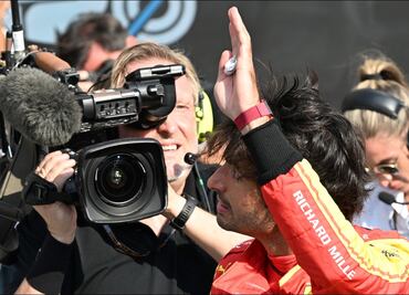 Carlos Sainz lanza mensaje de agradecimiento a quienes le ayudaron a recuperar su reloj en Italia