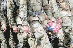 Cuatro de los soldados de EU heridos en Irán son identificados como mexicanos: Pentágono; publica detalles la operación Furia Épica