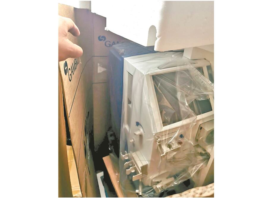 Los equipos, aún en sus cajas, se encontraron en un inmueble cerca del Eje Central. Foto: ESPECIAL